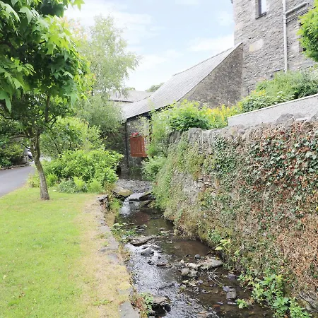 بيت للعطل The Hayloft